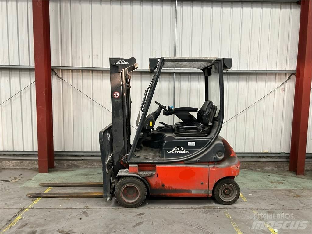 Linde E18P-02 電動堆高機