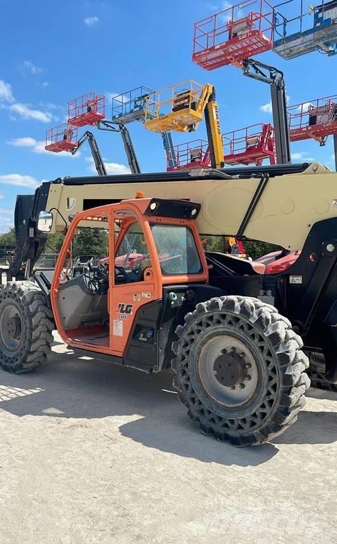 JLG 1055 伸縮臂操作車