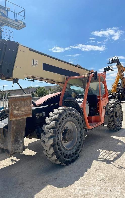 JLG 1055 伸縮臂操作車