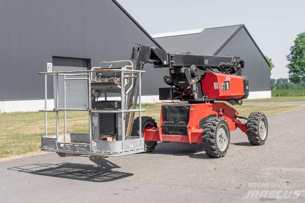 Manitou ManGo 12 曲臂高空作業車