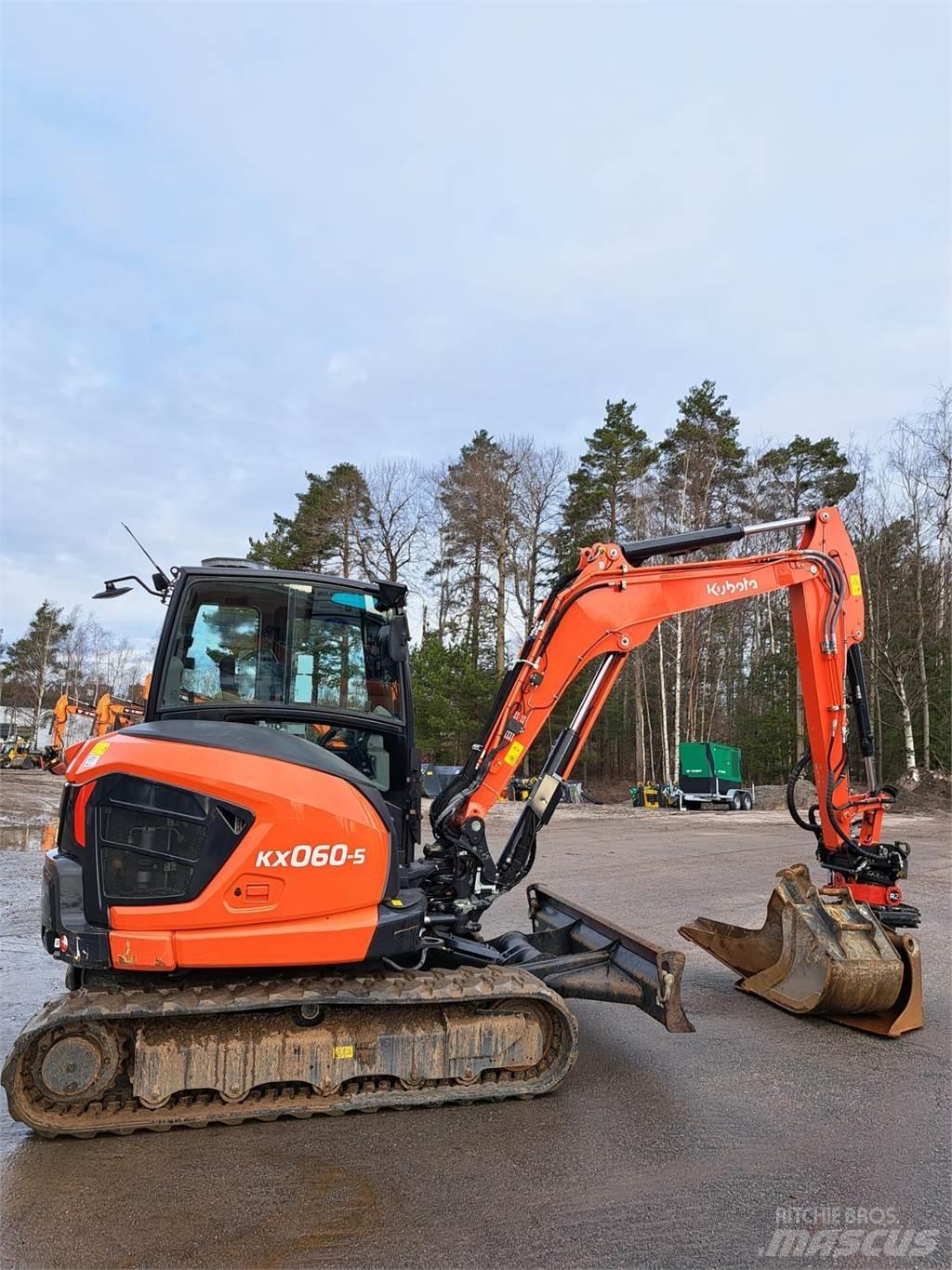 Kubota KX060-5 小型挖土機/掘鑿機<7t(小型挖掘機)