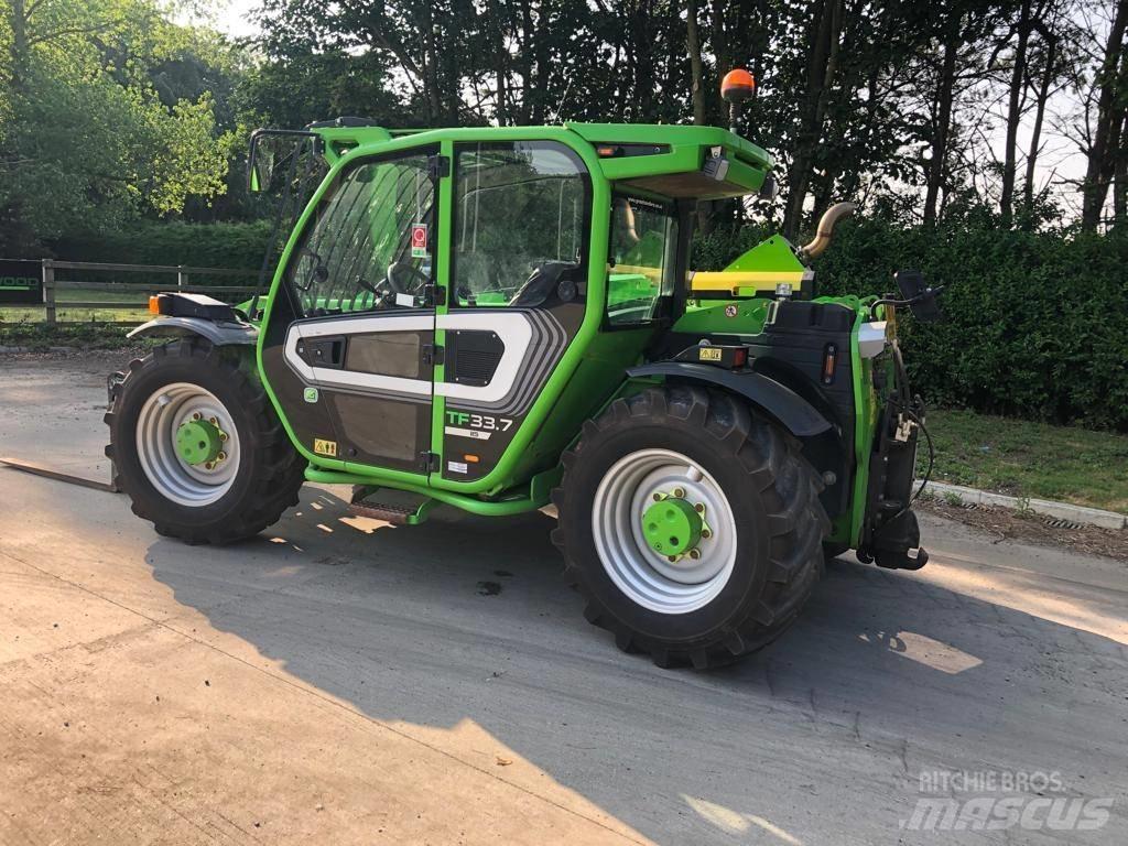 Merlo TF33.7 115 農業用伸縮臂裝載機