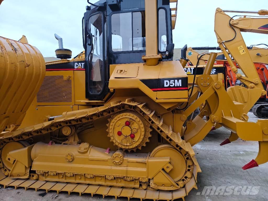 CAT D 5 M 履帶推土機