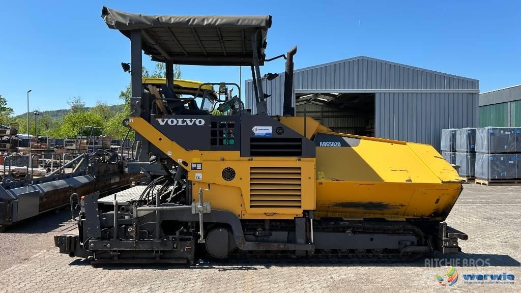 Volvo ABG TITAN 5820 瀝青攤舖機/鋪路機