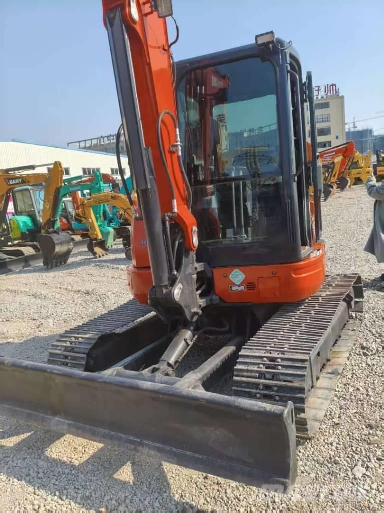 Kubota KX 161 小型挖土機/掘鑿機<7t(小型挖掘機)