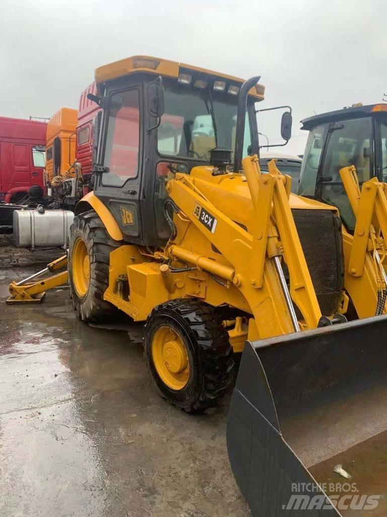 JCB 3 CX 反鏟裝載機