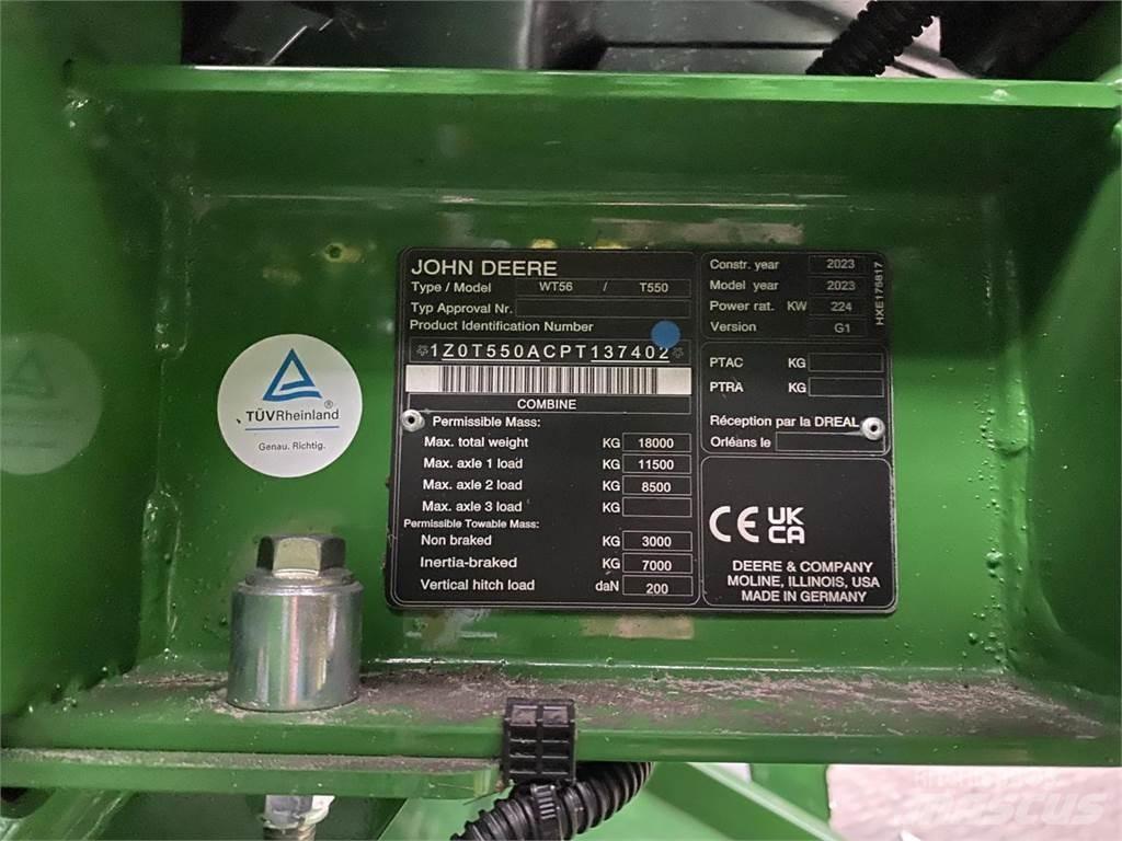 John Deere T550i 聯合收穫機