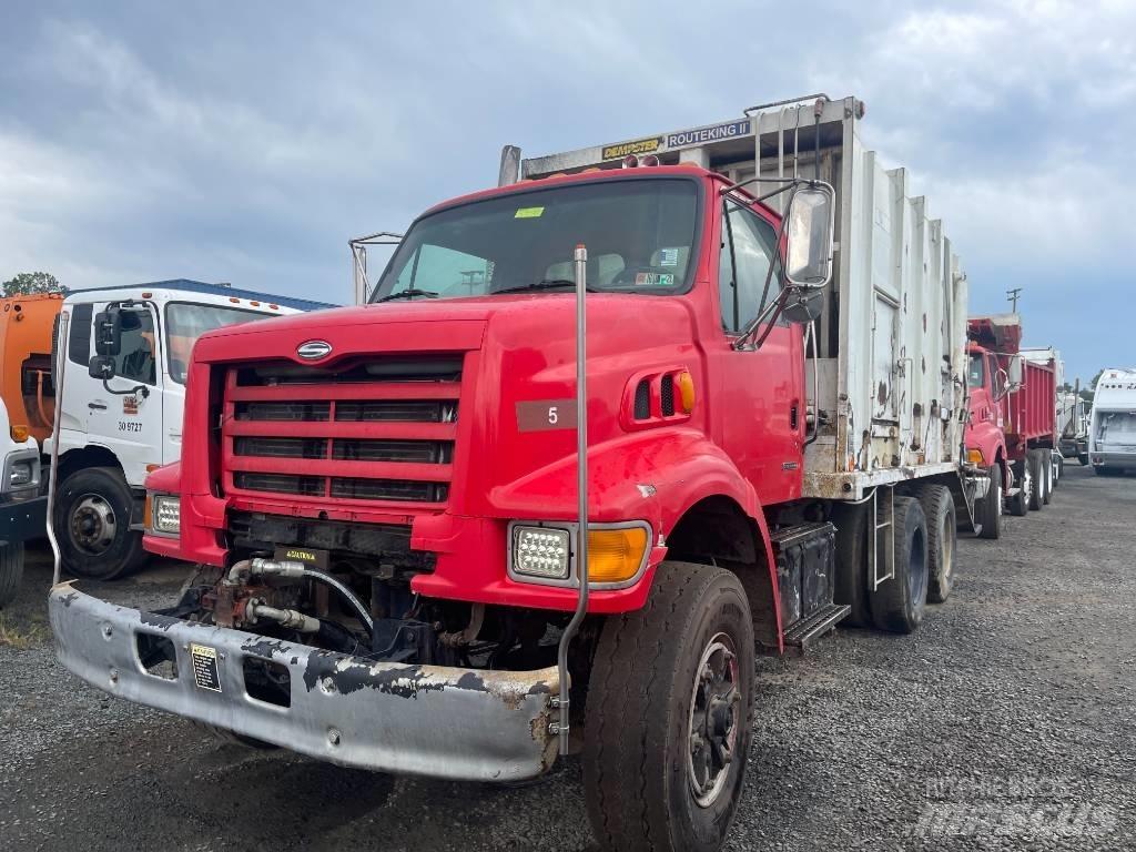 Sterling L7500 垃圾車