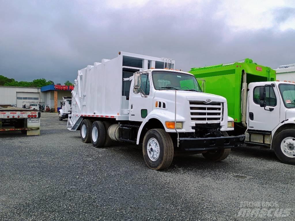 Sterling L7500 垃圾車