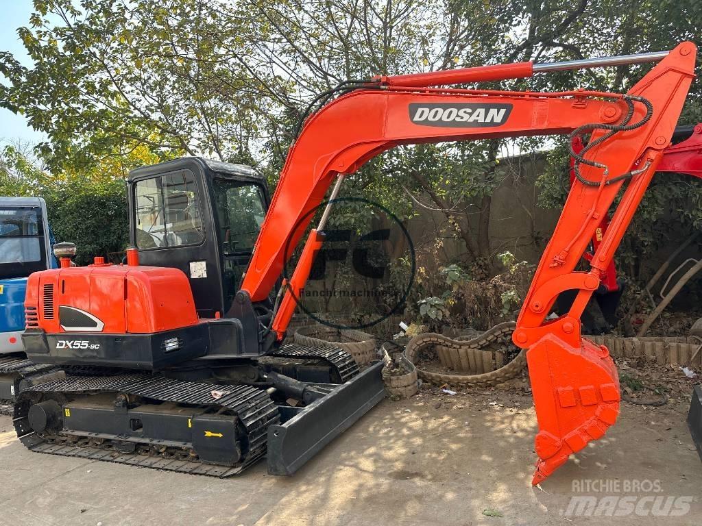 Doosan DX 55 小型挖土機/掘鑿機<7t(小型挖掘機)