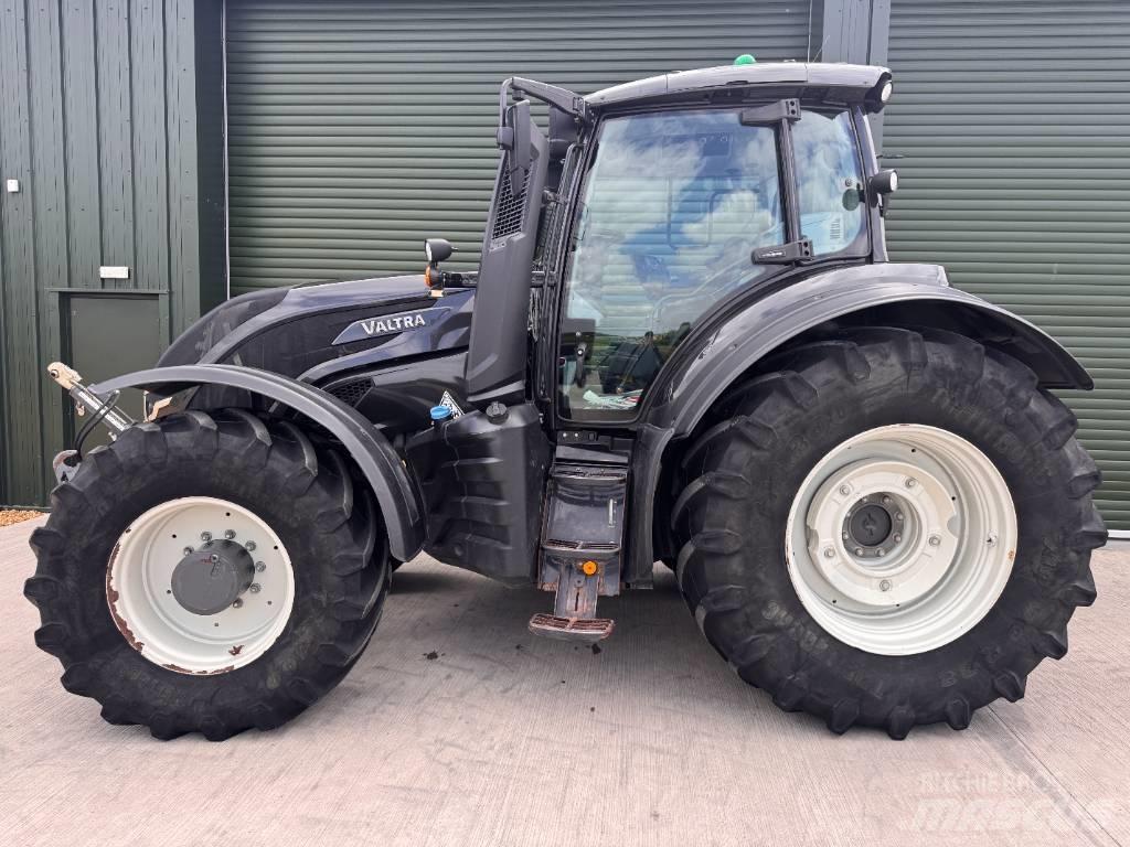 Valtra T 235 Direct 曳引機