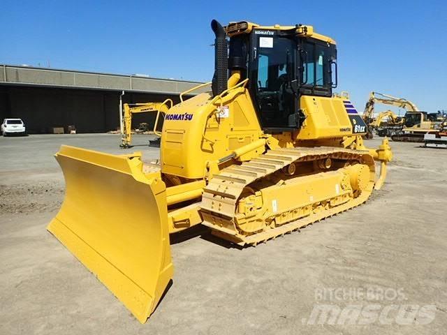 Komatsu D61EX-24 履帶推土機
