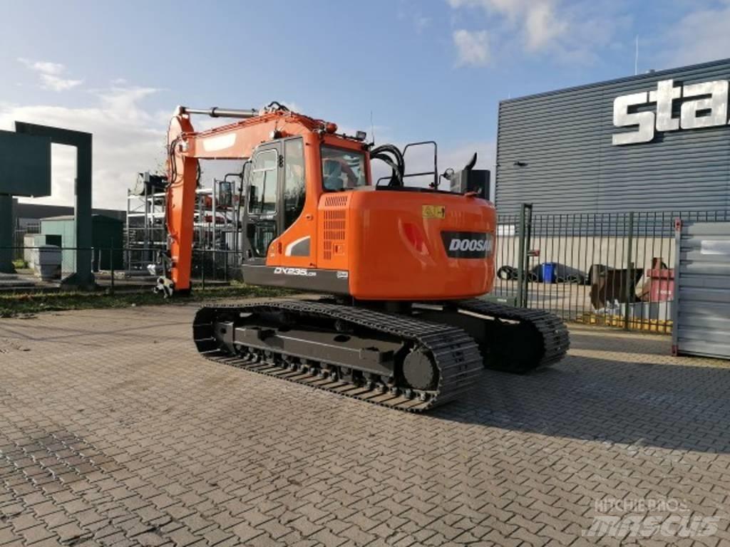 Doosan DX 235 LCR-5 履帶式 挖土機/掘鑿機/挖掘機