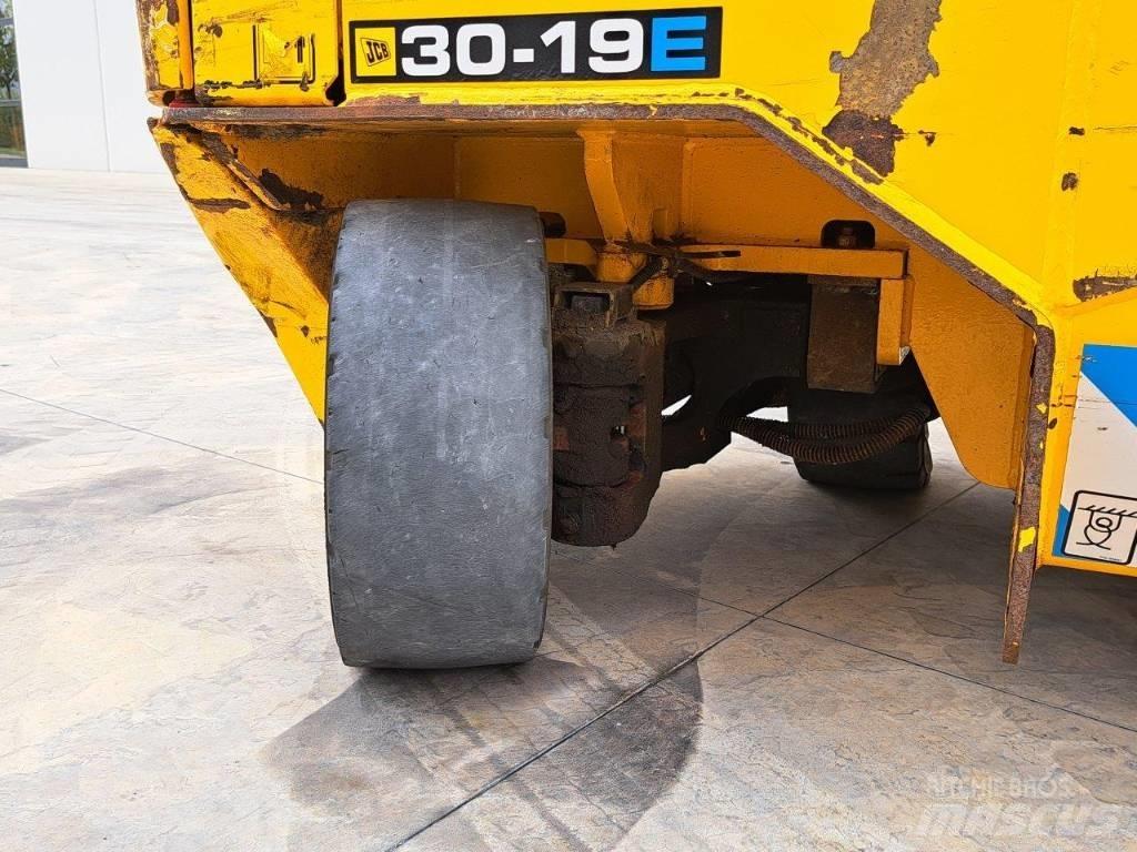 JCB TLT 30-19E 前伸式堆高機(叉車)