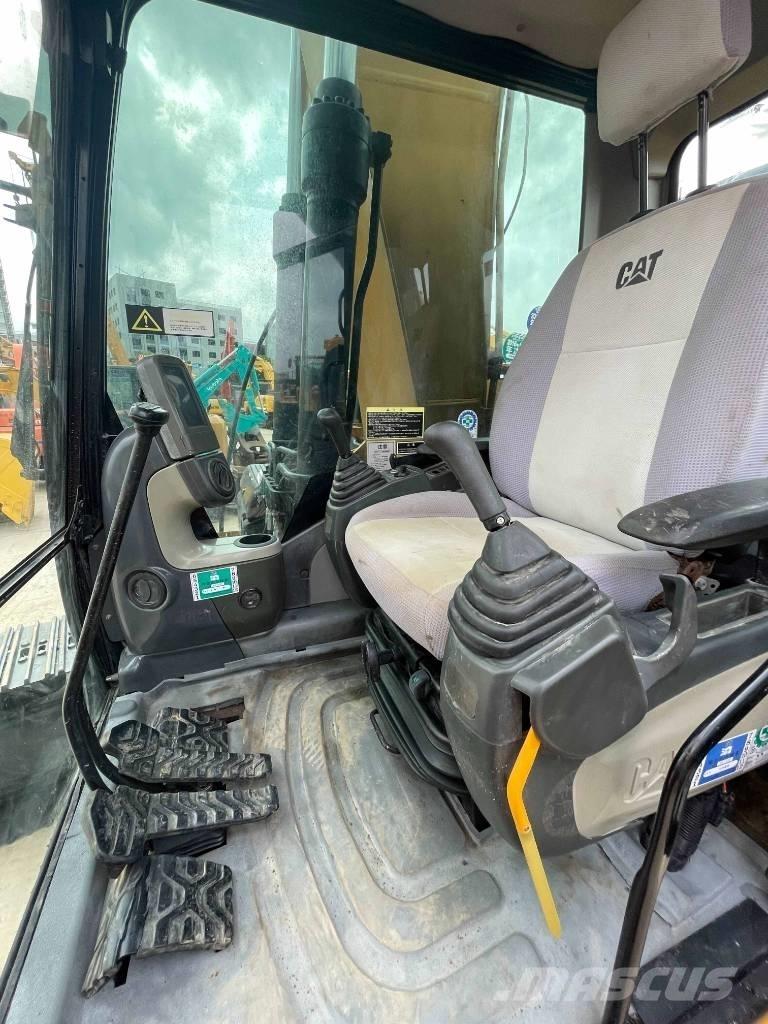 CAT 323 D 履帶式 挖土機/掘鑿機/挖掘機