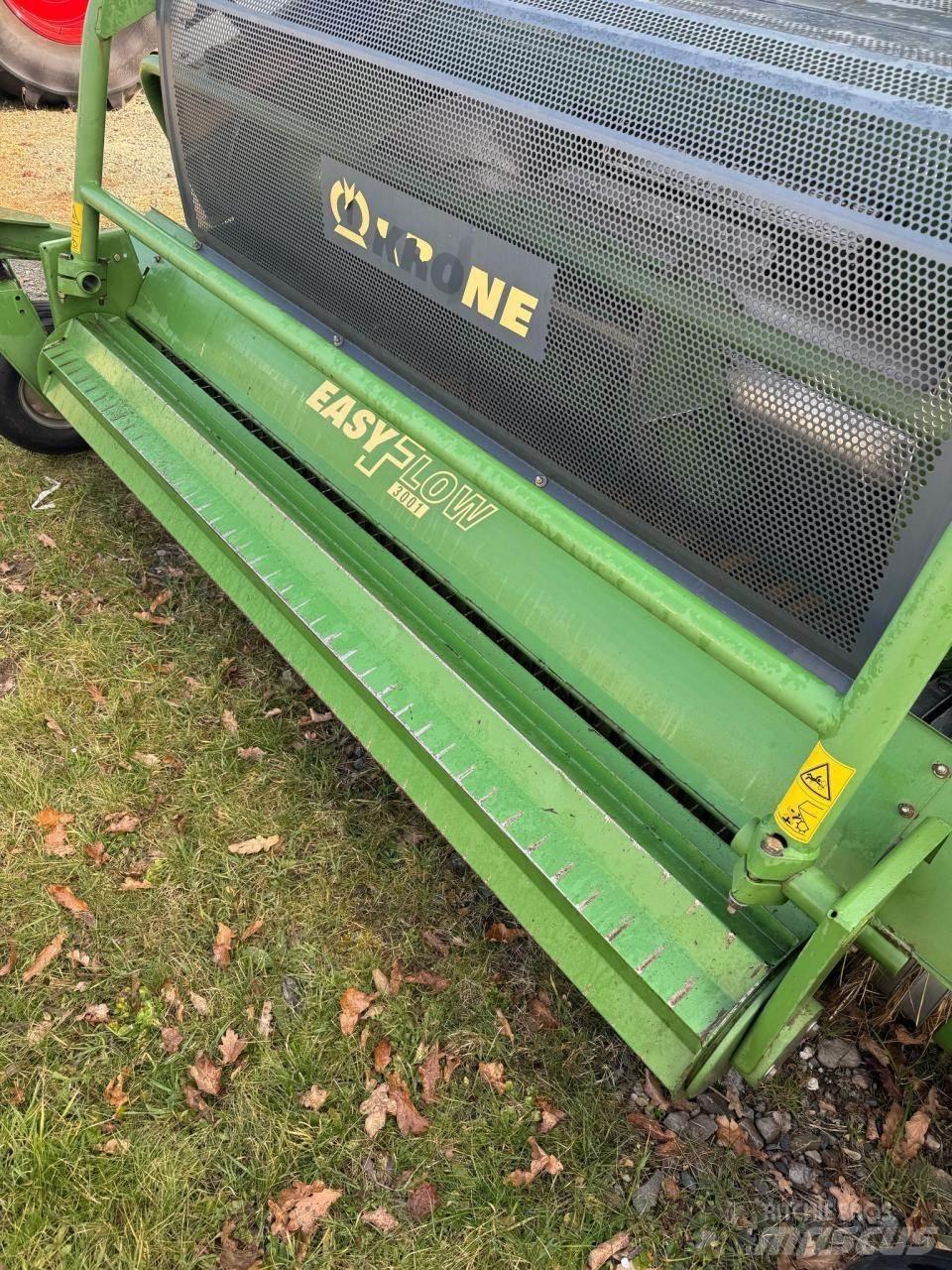 Krone BIG x 700 自走式飼料採集機