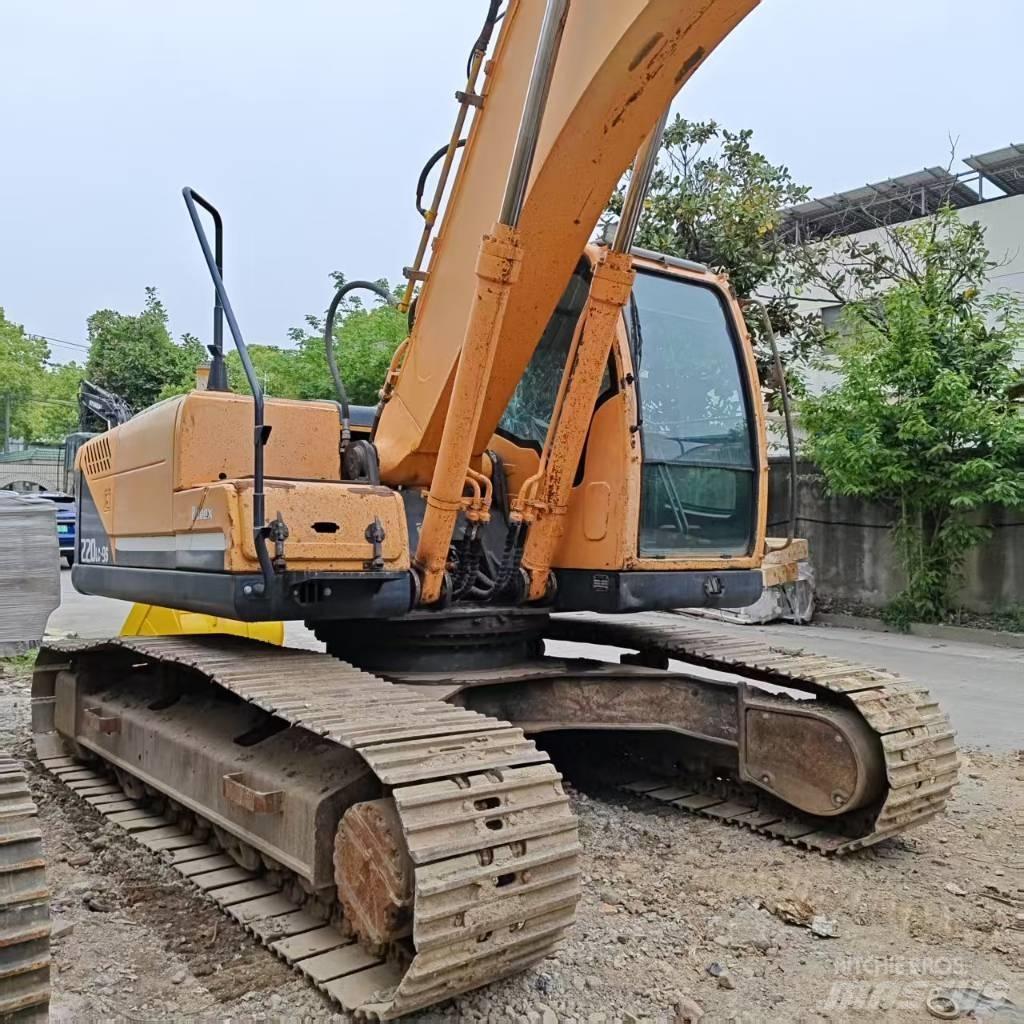 Hyundai Robex 220-9 履帶式 挖土機/掘鑿機/挖掘機