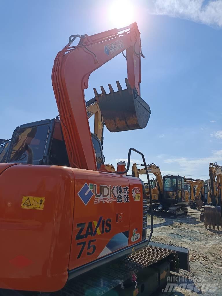 Hitachi ZX 75 中型挖土機/掘鑿機/挖掘機 7t-12t