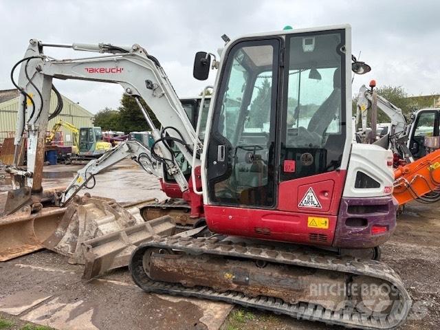 Takeuchi TB 260 小型挖土機/掘鑿機<7t(小型挖掘機)
