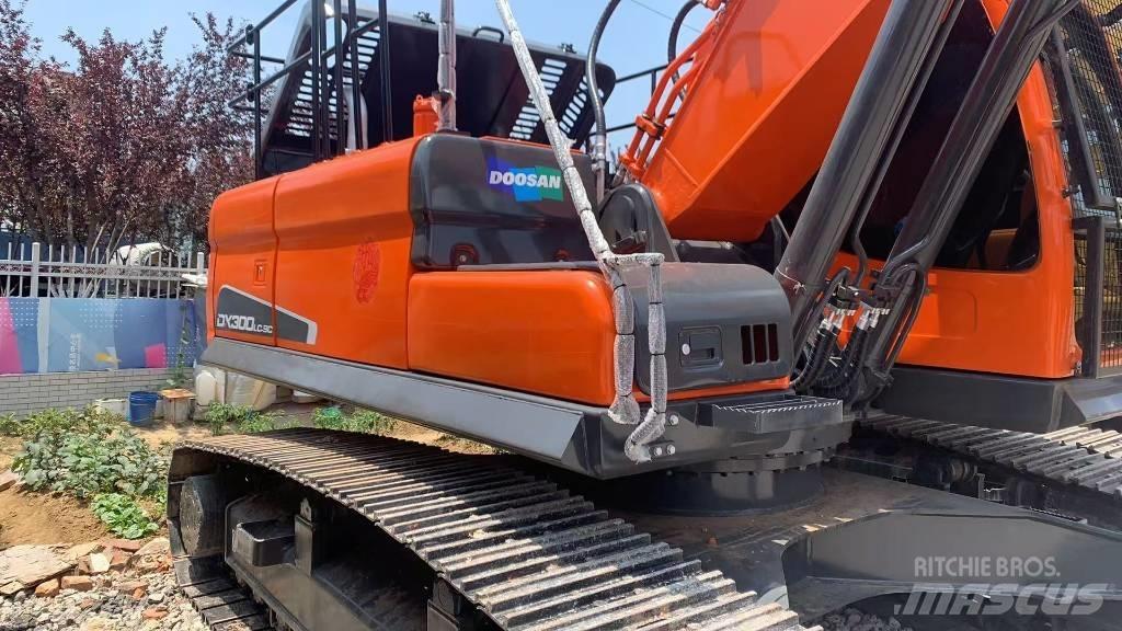 Doosan DX 300 LC 履帶式 挖土機/掘鑿機/挖掘機