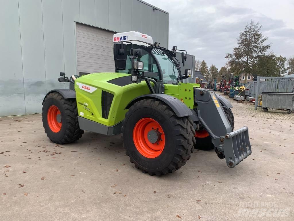 CLAAS scorpion 741 農業用伸縮臂裝載機