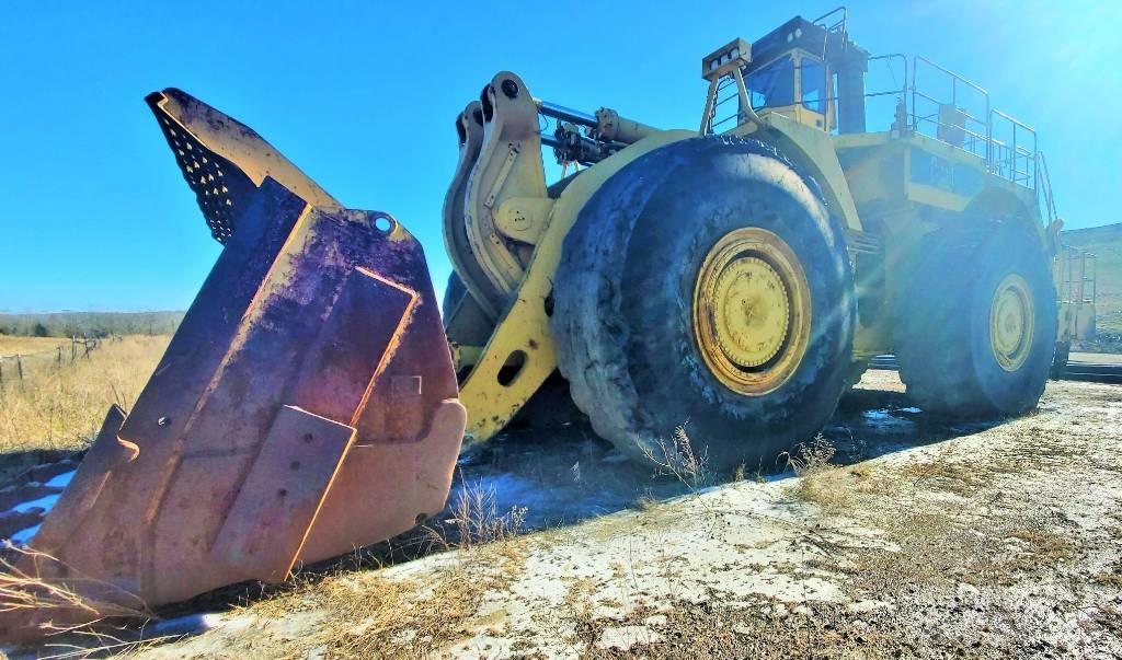 CAT 994 輪胎式裝載機