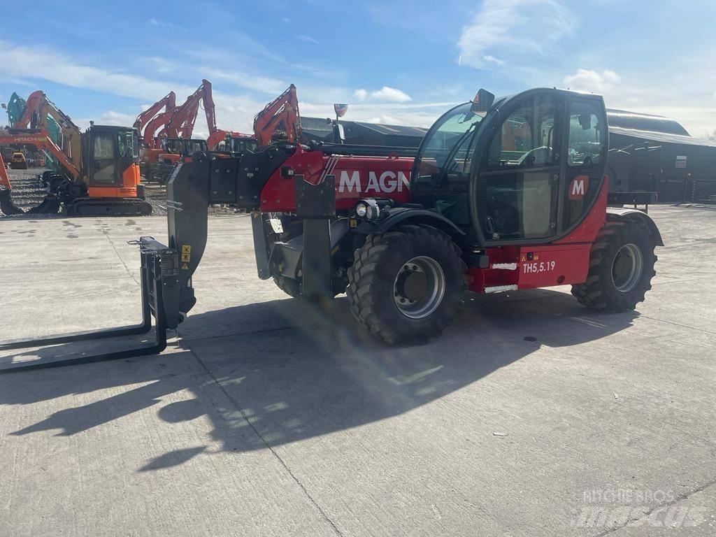 Magni th 5.19 伸縮臂操作車
