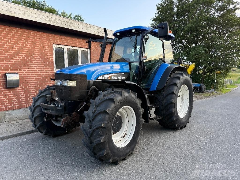 New Holland TM 155 曳引機