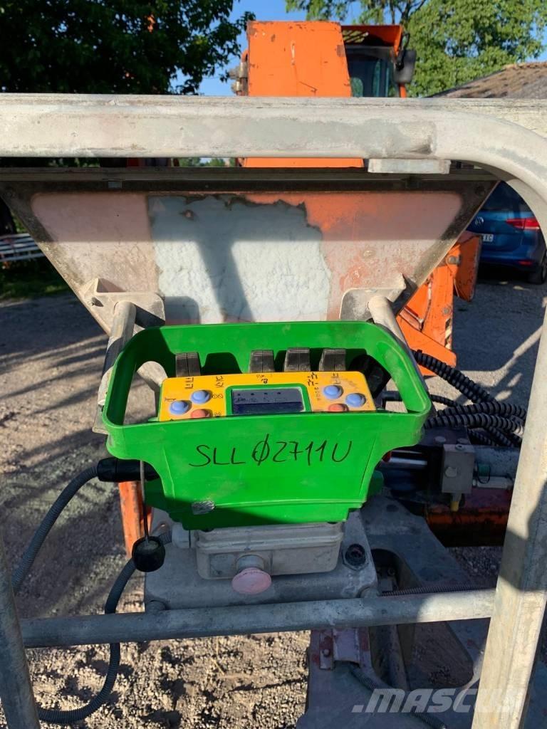 Merlo Roto 38.16 伸縮臂操作車