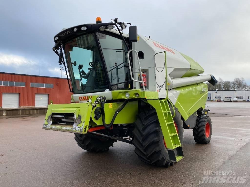 CLAAS Tucano 430 聯合收穫機