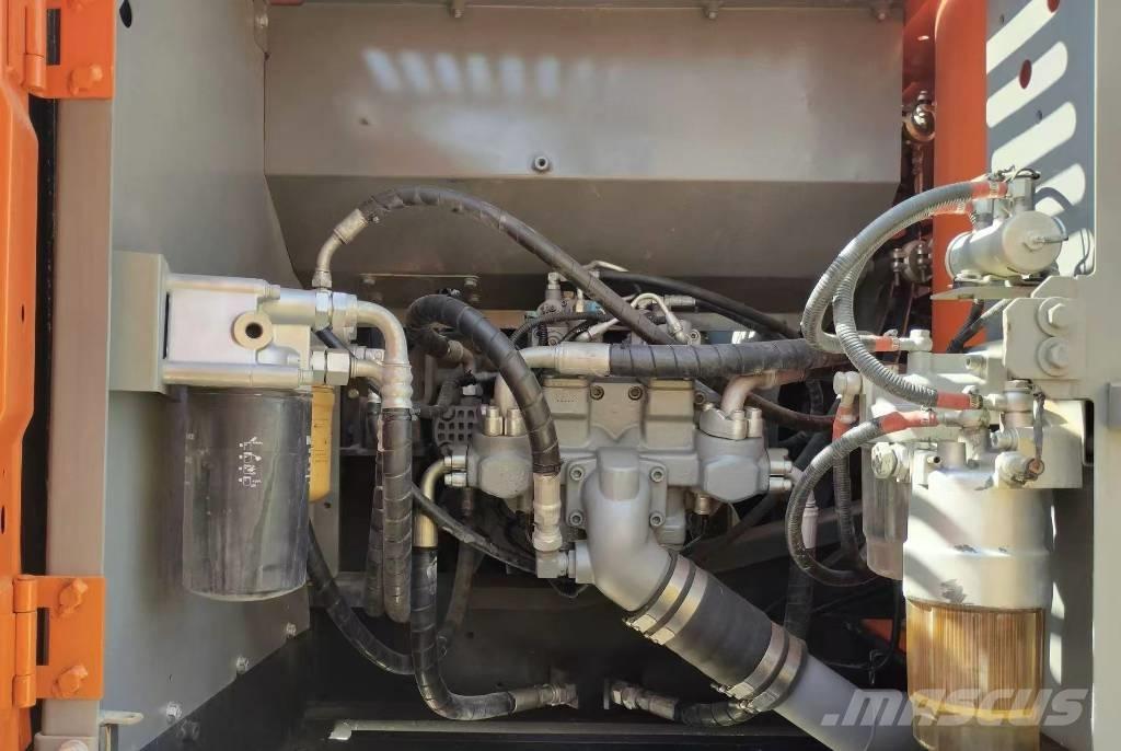 Hitachi ZX 240 履帶式 挖土機/掘鑿機/挖掘機