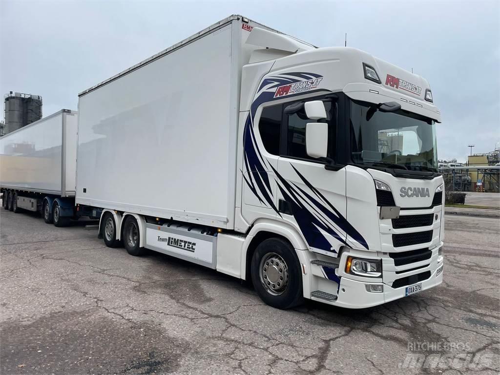 Scania R 500 6X2 貨箱式卡車