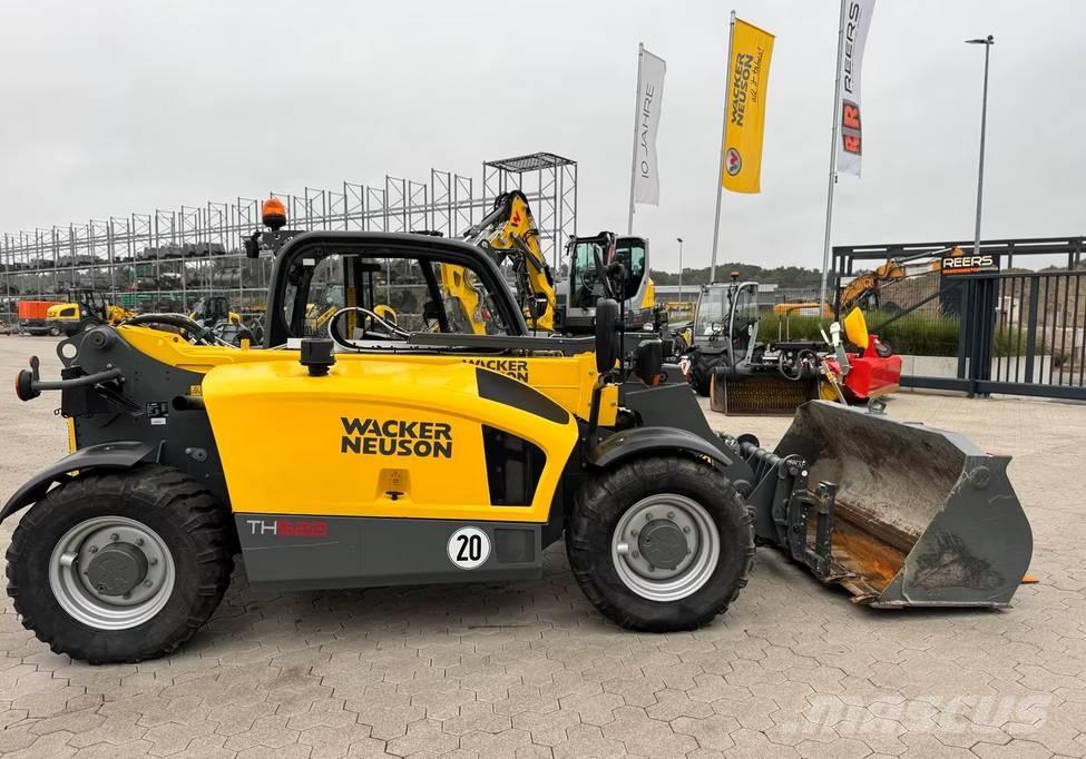 Wacker Neuson TH 522 伸縮臂操作車