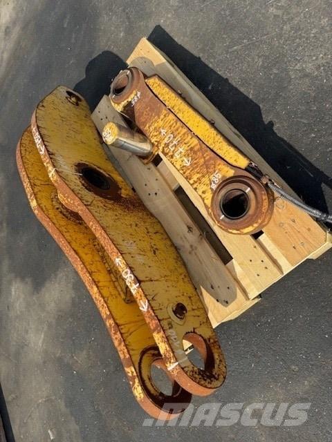 Komatsu BUCKET LINK 鏟斗