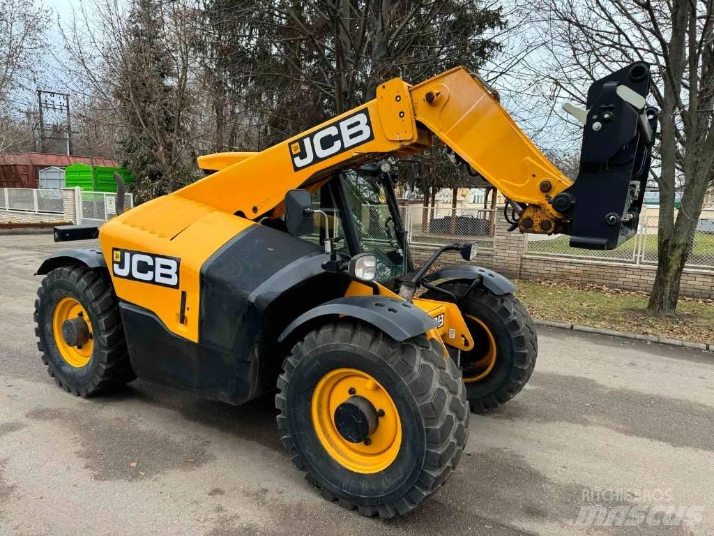 JCB 527-58 農業用伸縮臂裝載機