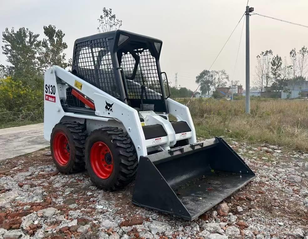 Bobcat S 130 滑移轉向裝載機