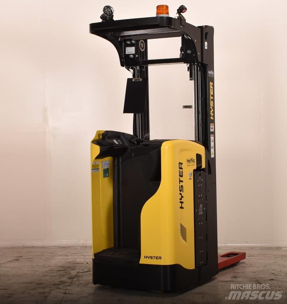 Hyster RS1.6 自走式堆積機