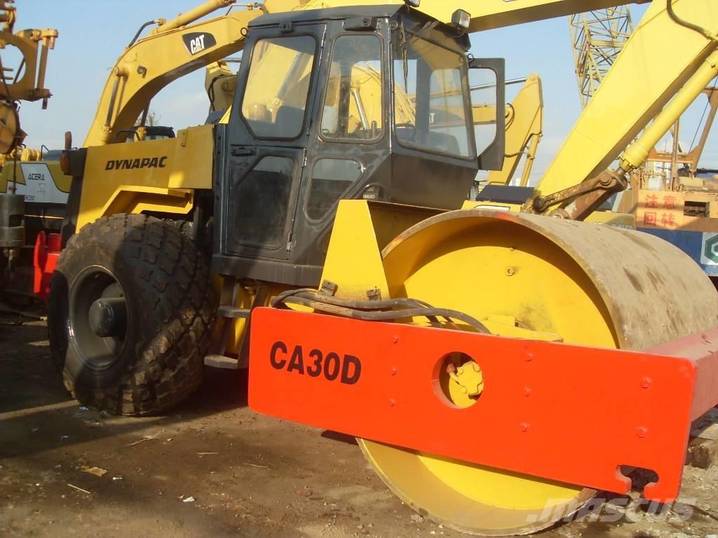 Dynapac CA 30 D 單輪滾壓機