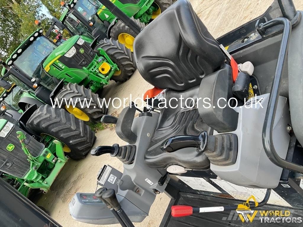 Kubota KX 016-4 小型挖土機/掘鑿機<7t(小型挖掘機)