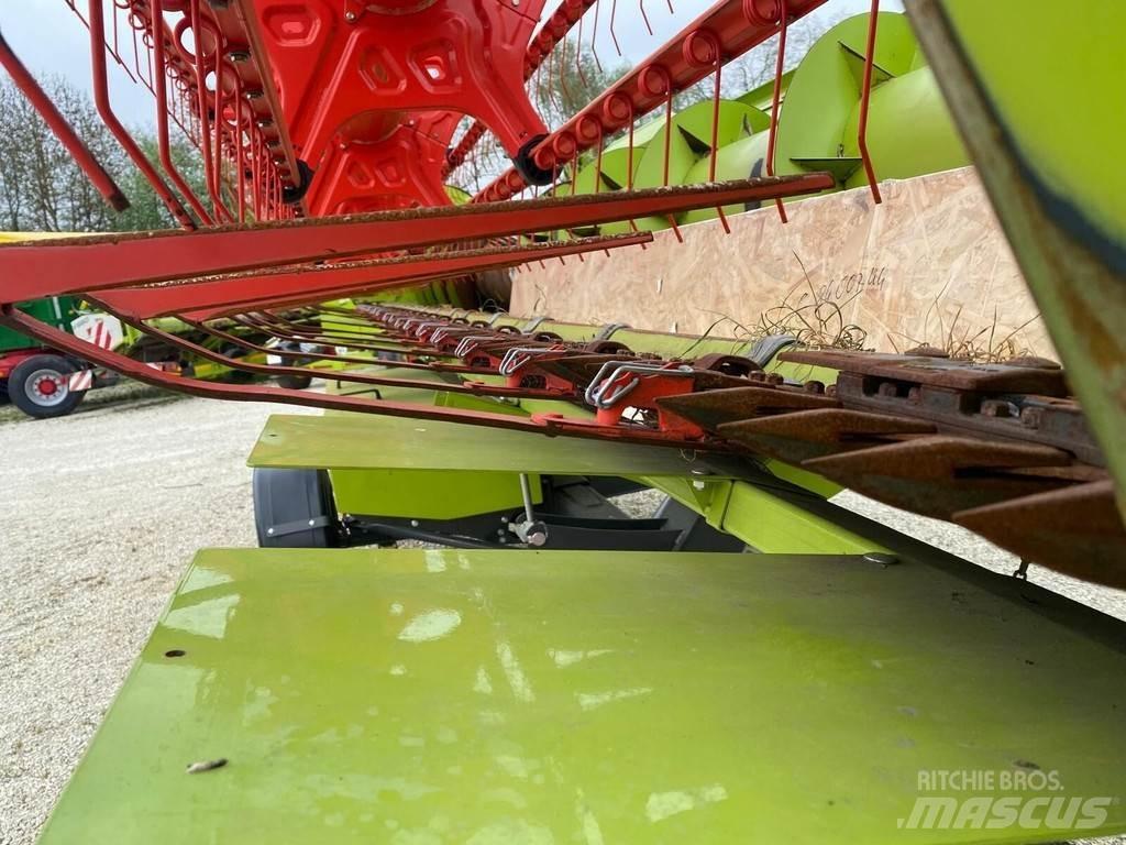 CLAAS 6700TT 4WD 聯合收穫機