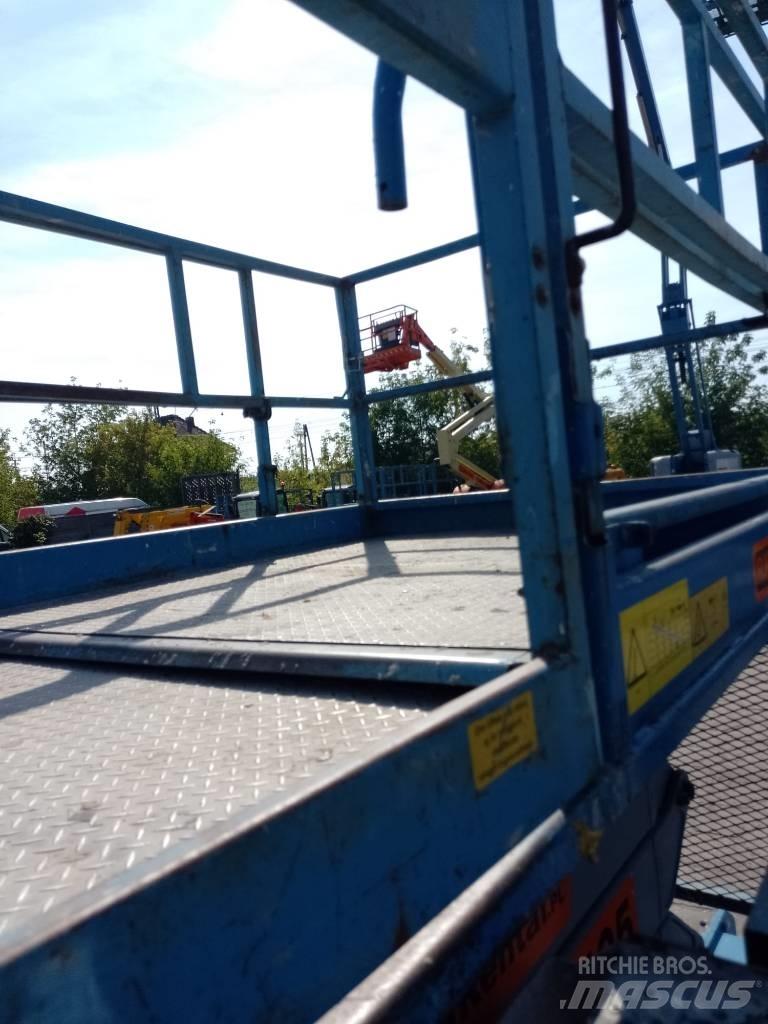 Genie GS 4390 剪式升降機