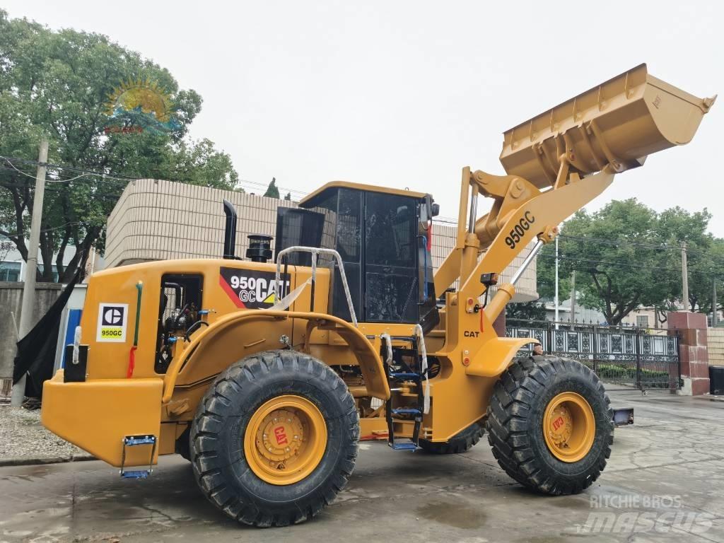 CAT 950 GC 輪胎式裝載機