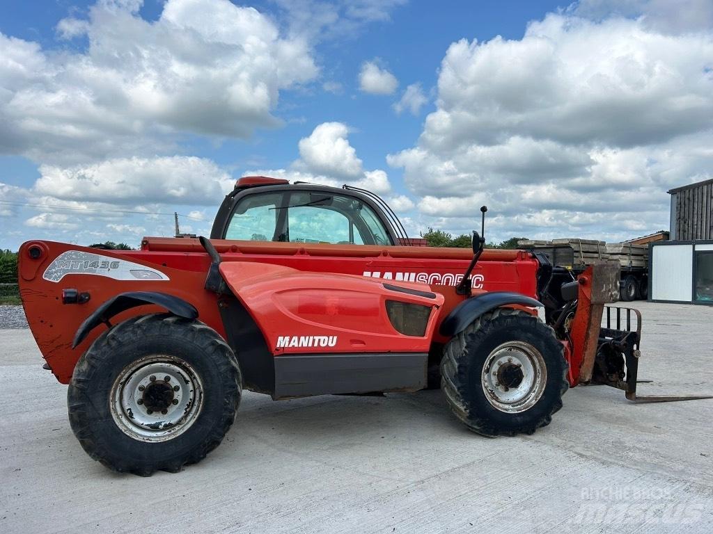 Manitou MT 1436 伸縮臂操作車