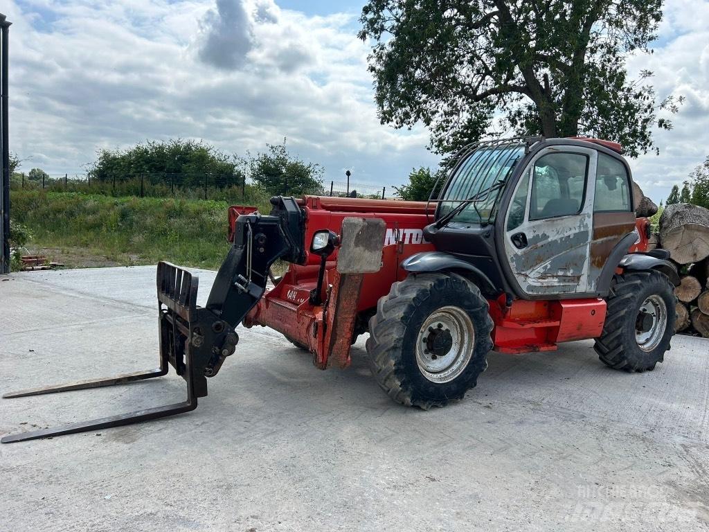 Manitou MT 1436 伸縮臂操作車