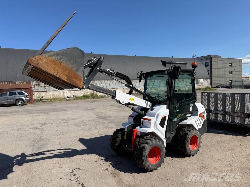 Bobcat L 28 伸縮臂操作車