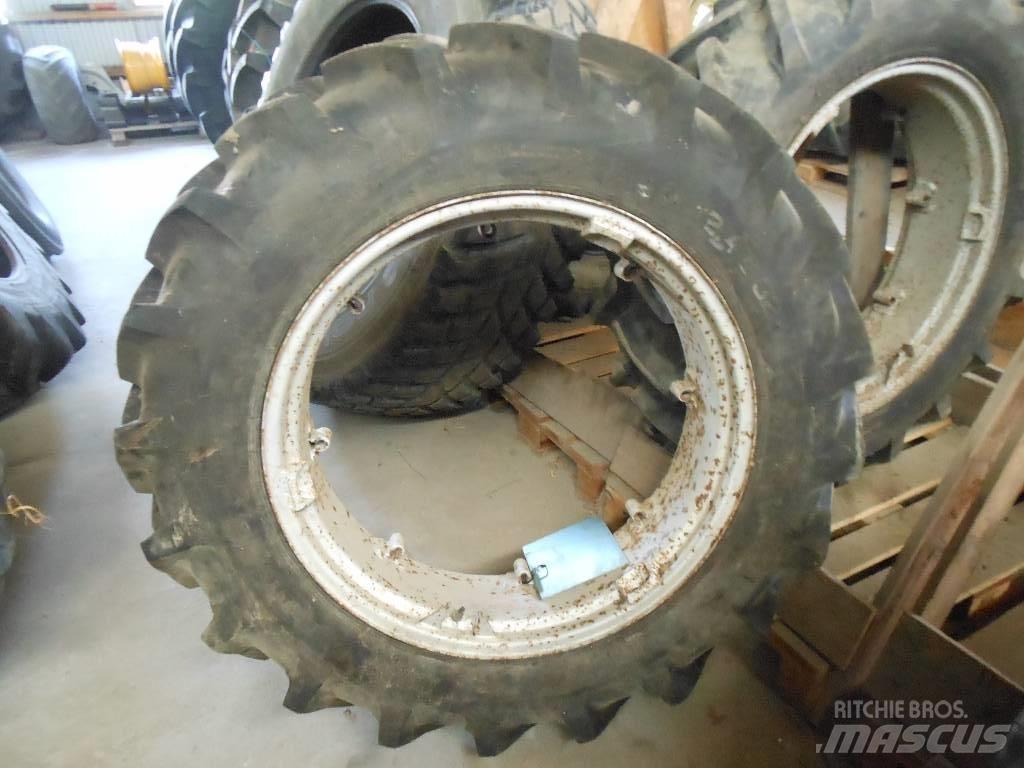 Taurus 12.4X 32 HJUL 其他農業機械