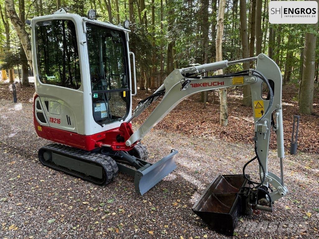 Takeuchi TB 216 小型挖土機/掘鑿機<7t(小型挖掘機)
