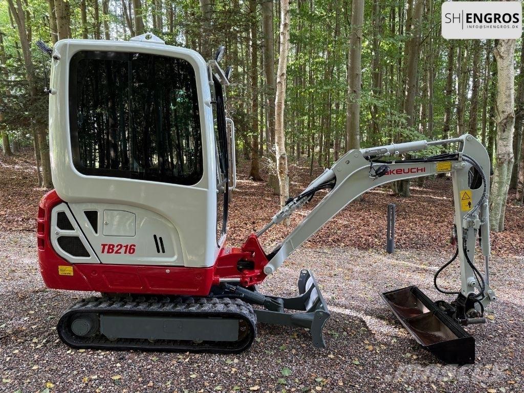 Takeuchi TB 216 小型挖土機/掘鑿機<7t(小型挖掘機)