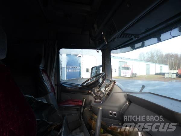 Scania T144 CT19 駕駛室與內部
