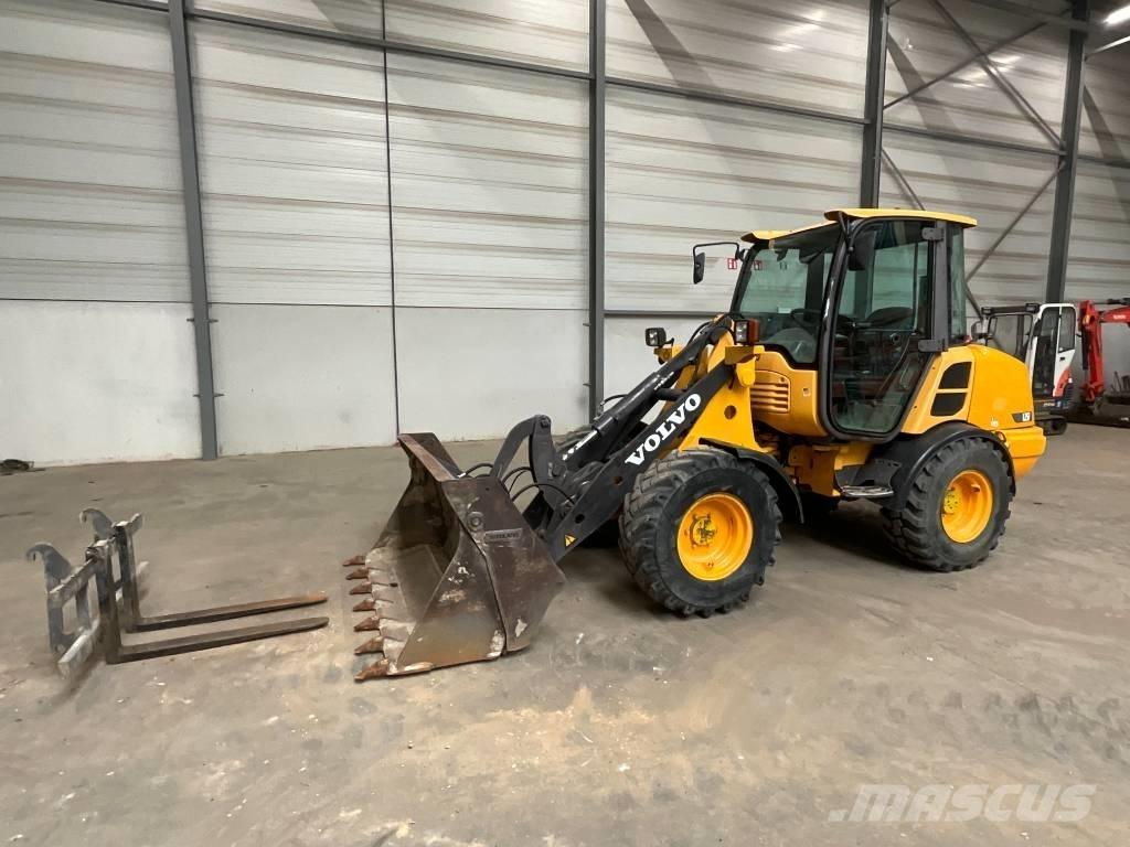 Volvo L 25 F 輪胎式裝載機
